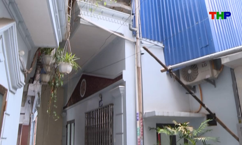 Hộp thư truyền h&igrave;nh: Vướng mắc ph&aacute;p l&yacute; từ việc nhờ người th&acirc;n đứng t&ecirc;n giao dịch t&agrave;i sản 