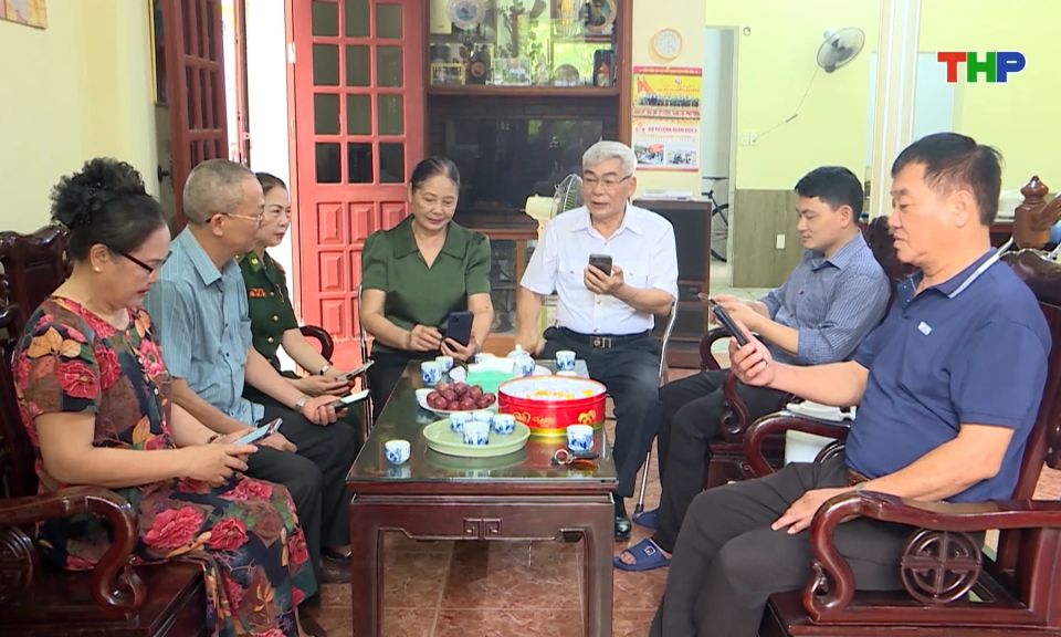 Đẩy mạnh dịch vụ c&ocirc;ng trực tuyến x&acirc;y dựng ch&iacute;nh quyền số