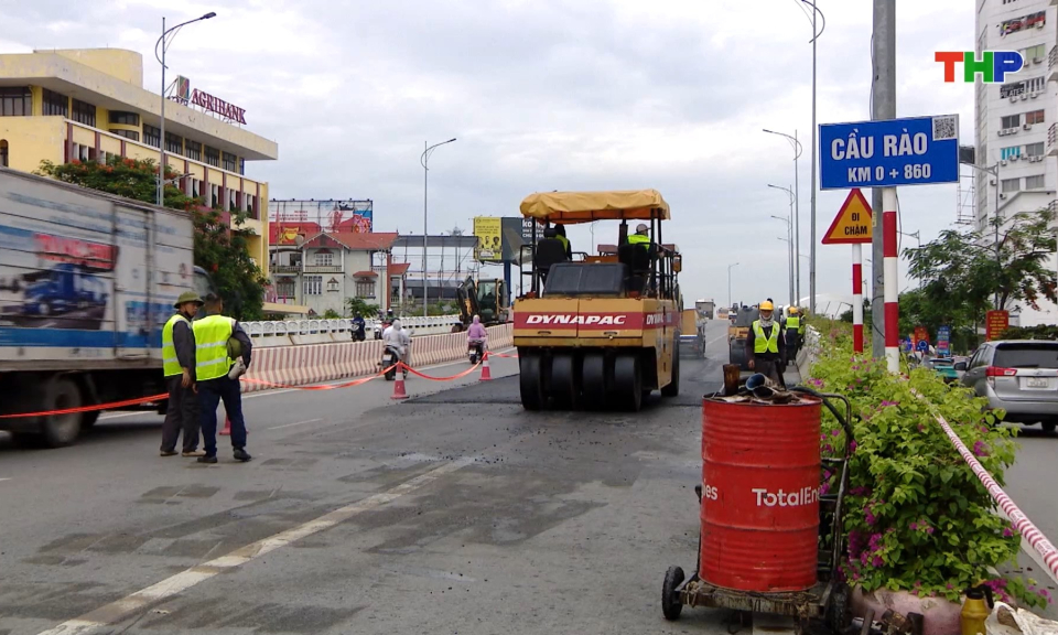 Ho&agrave;n th&agrave;nh khắc phục hiện tượng l&uacute;n cục bộ tại đường dẫn Cầu R&agrave;o 1