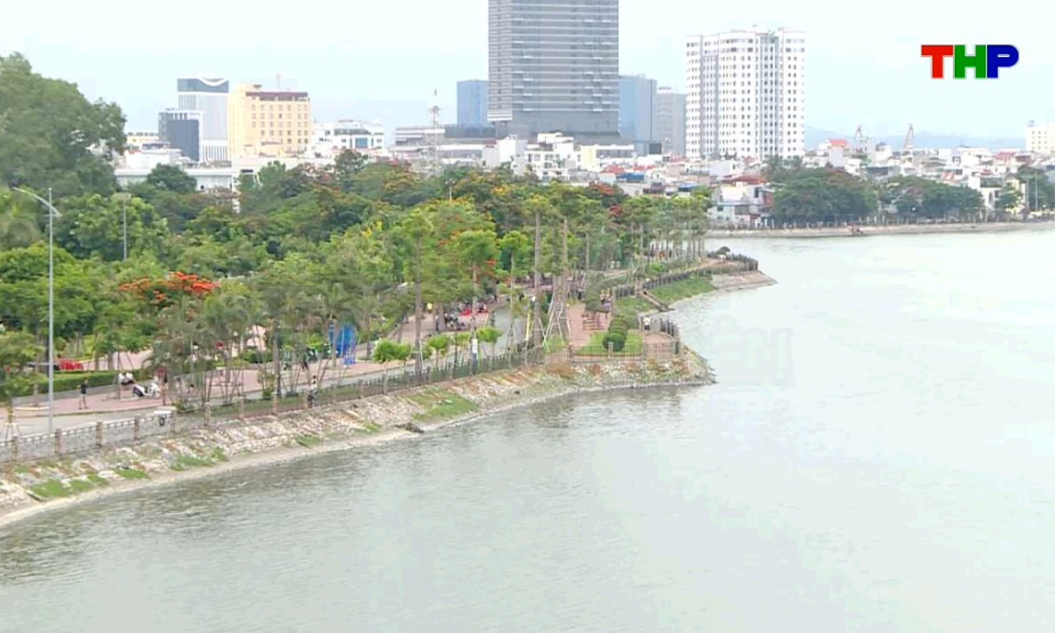 Chạm Hải Ph&ograve;ng: Chiều xanh b&ecirc;n hồ An Bi&ecirc;n