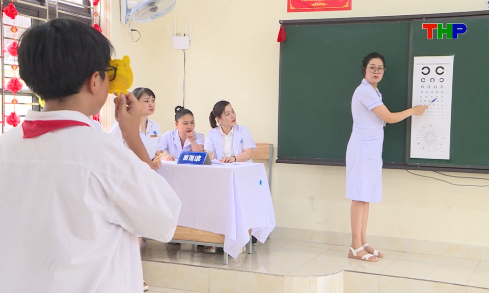 Chăm s&oacute;c sức khỏe học đường