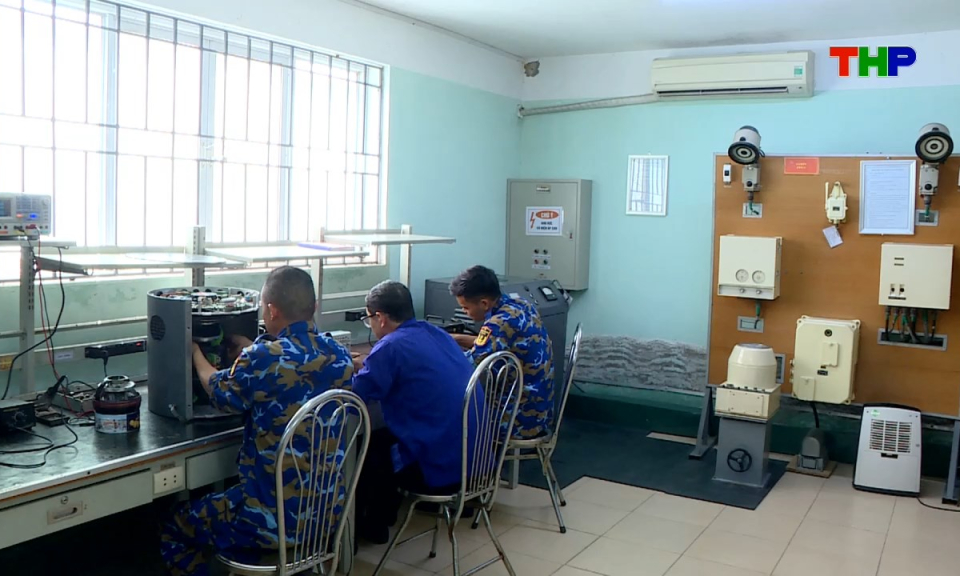 An ninh biển đảo: Bộ đội Hải qu&acirc;n với c&ocirc;ng t&aacute;c bảo đảm kỹ thuật