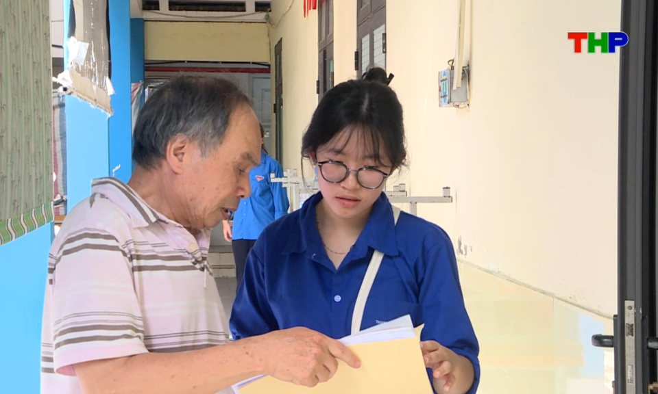 G&oacute;c nh&igrave;n trẻ: M&agrave;u &aacute;o xanh lan tỏa gi&aacute; trị sống đẹp