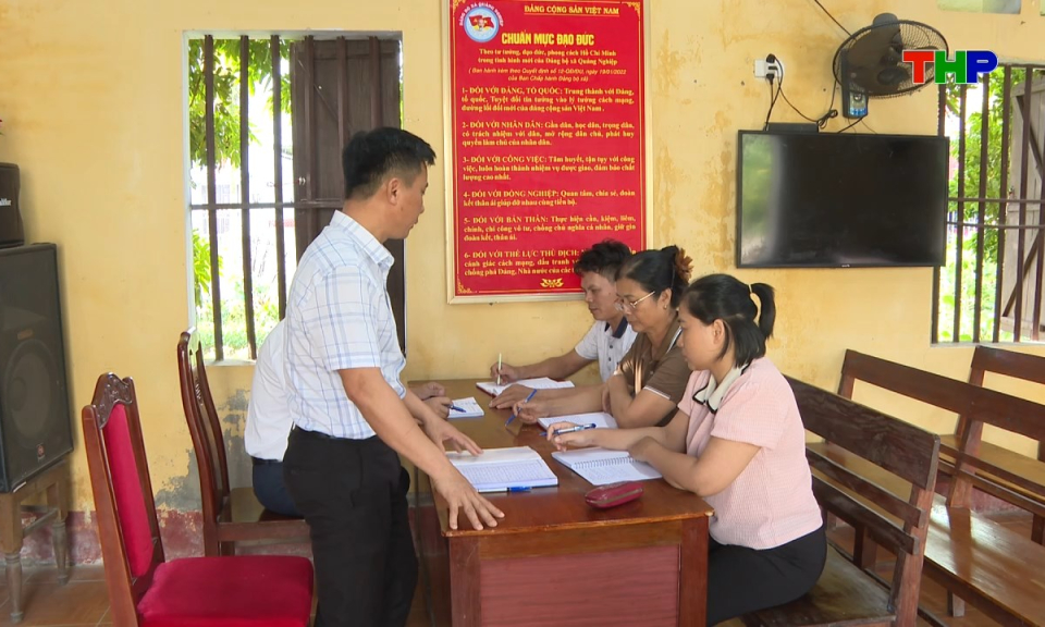 X&acirc;y dựng Đảng: Cấp ủy, đảng vi&ecirc;n - "Ch&igrave;a kh&oacute;a" th&agrave;nh c&ocirc;ng trong s&aacute;p nhập th&ocirc;n, tổ d&acirc;n phố
