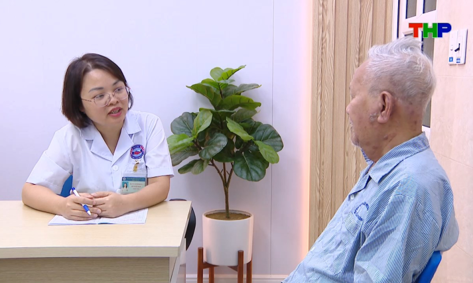 Y tế sức khỏe: Gia tăng nguy cơ mắc zona thần kinh ở người cao tuổi