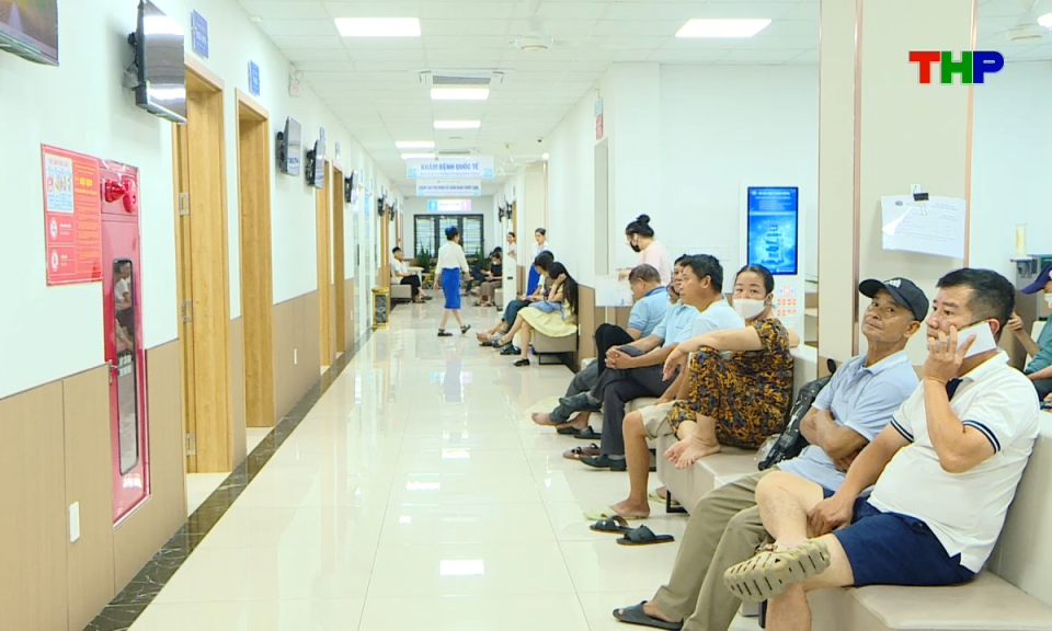 Ch&iacute;nh s&aacute;ch ph&aacute;p luật: Lợi &iacute;ch từ th&ocirc;ng tuyến Bảo hiểm y tế cho người d&acirc;n 