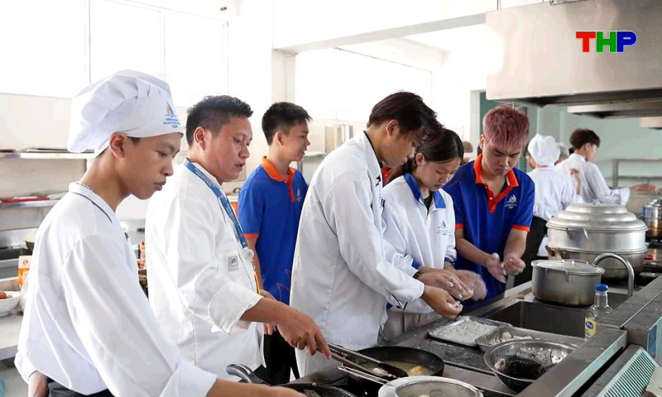 Con đường lựa chọn: Nghề du lịch - Cơ hội việc l&agrave;m trong thời kỳ hội nhập