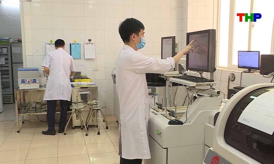 Th&uacute;c đẩy ch&iacute;nh s&aacute;ch thu h&uacute;t nh&acirc;n lực, nh&acirc;n t&agrave;i 