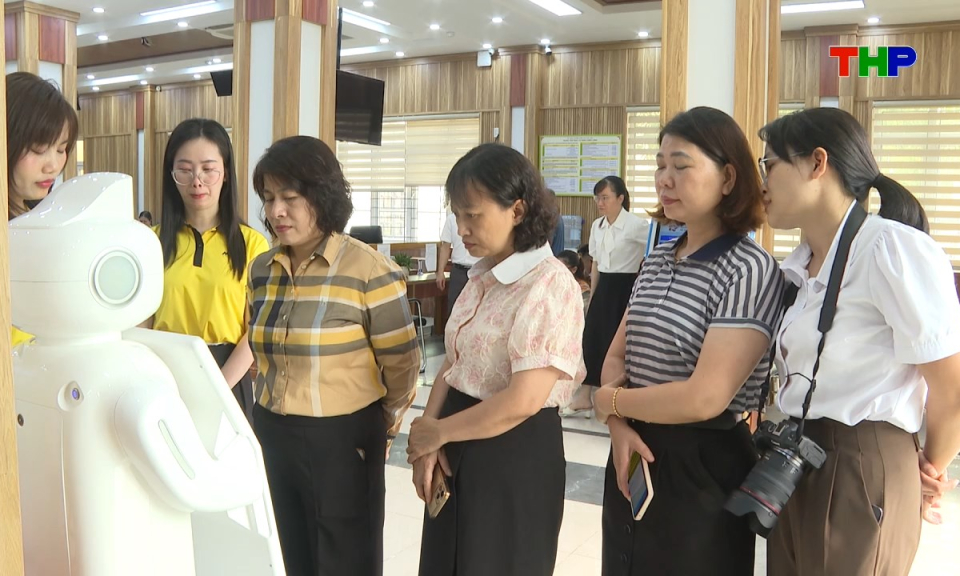 Chuyển đổi số v&agrave; cải c&aacute;ch h&agrave;nh ch&iacute;nh: X&acirc;y dựng ch&iacute;nh quyền số: Đột ph&aacute; từ hạ tầng