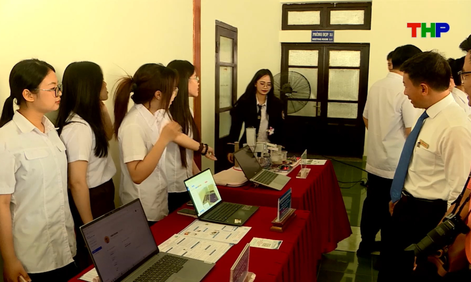 Th&uacute;c đẩy nghi&ecirc;n cứu khoa học, đổi mới s&aacute;ng tạo trong sinh vi&ecirc;n