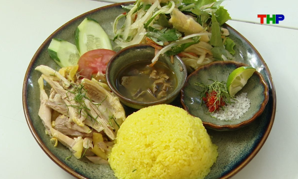 Ẩm thực: Cơm g&agrave; Hội An