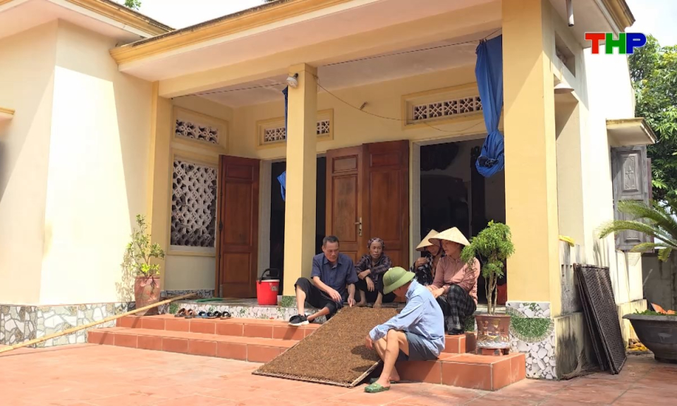 Ch&acirc;n dung cuộc sống: Những người giữ nghề thuốc l&agrave;o Ti&ecirc;n L&atilde;ng
