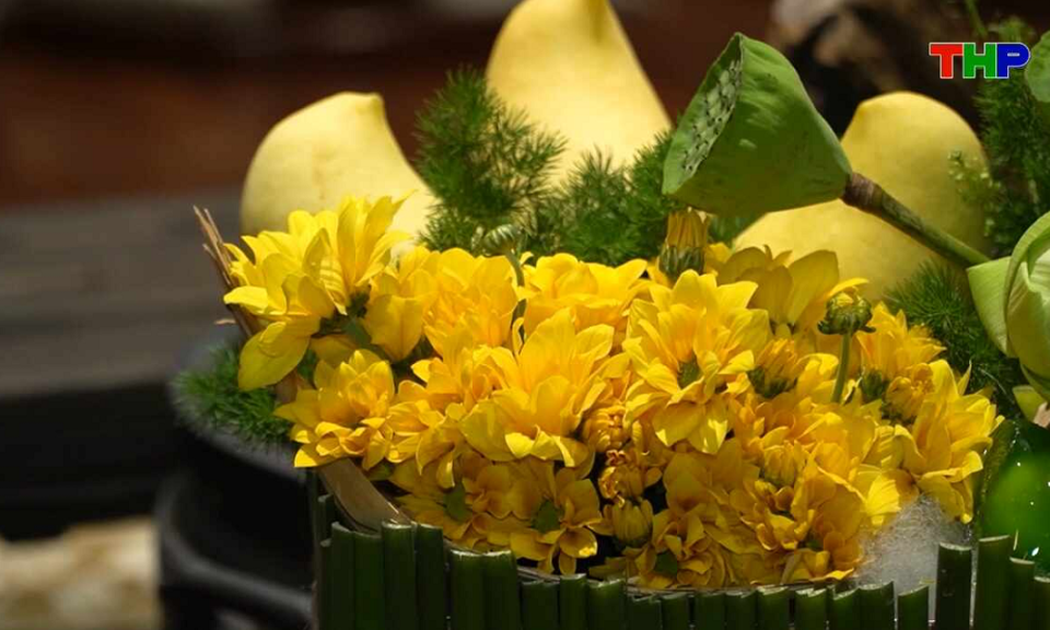 Chạm Hải Ph&ograve;ng: Hoa tư hạ