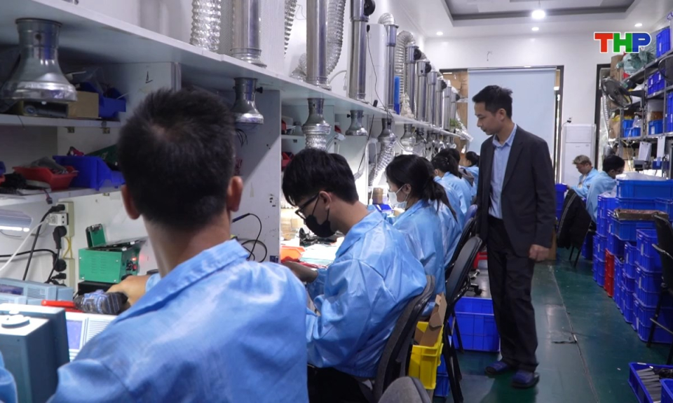 Kinh tế v&agrave; đ&ocirc; thị: Hỗ trợ vốn ph&aacute;t triển kinh tế tư nh&acirc;n