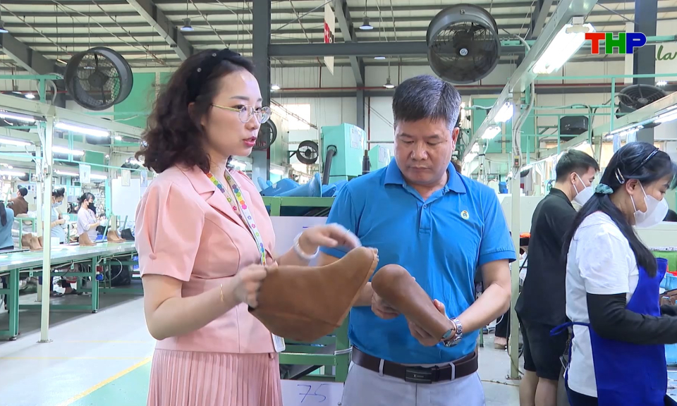 Ph&aacute;t huy vai tr&ograve; của c&ocirc;ng đo&agrave;n cơ sở