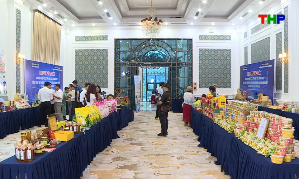 Tạp ch&iacute; kinh tế: Đưa sản phẩm địa phương v&agrave;o hệ thống ph&acirc;n phối hiện đại