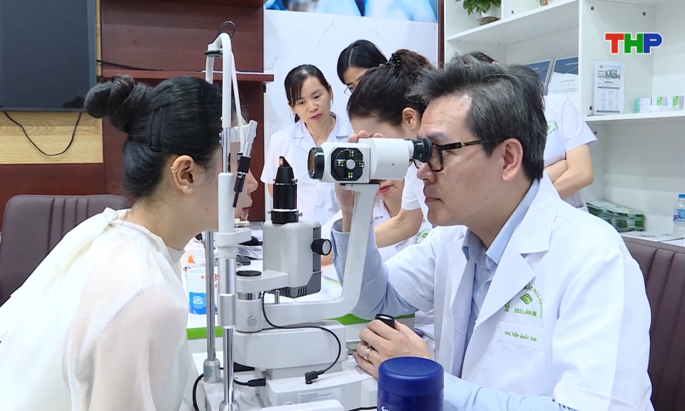 Ứng dụng c&ocirc;ng nghệ cao trong điều trị tật kh&uacute;c xạ