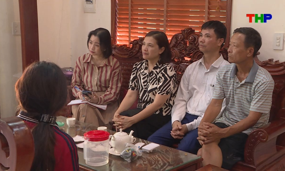 Ch&iacute;nh s&aacute;ch ph&aacute;p luật: Giải ph&aacute;p ngăn chặn bạo lực học đường