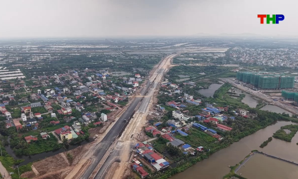 Ph&aacute;p luật v&agrave; cuộc sống: Khắc phục "điểm nghẽn" để tăng tốc giải ng&acirc;n vốn đầu tư c&ocirc;ng