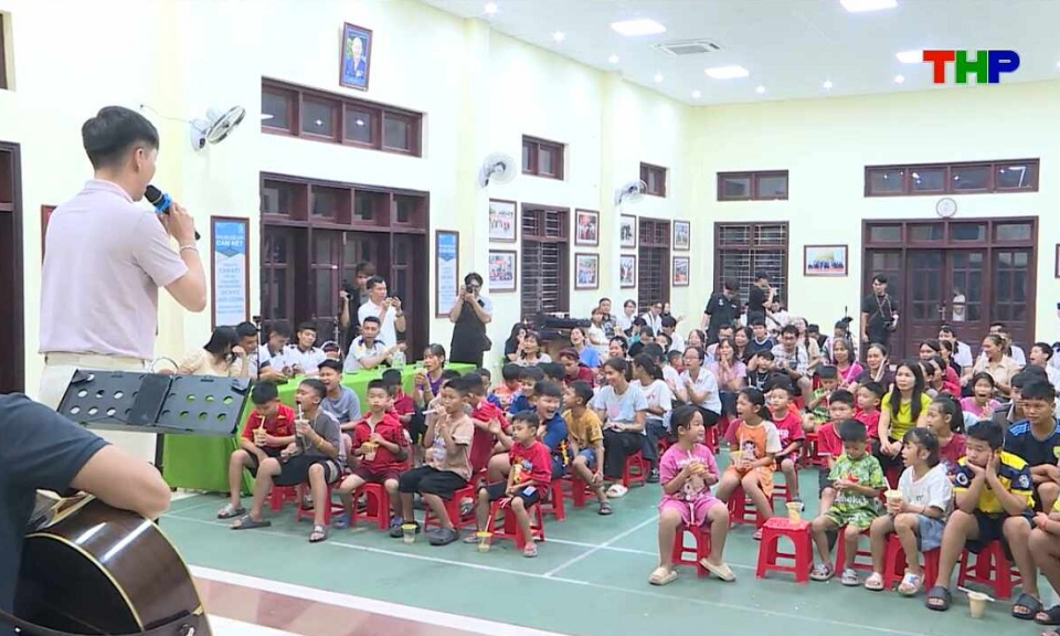 Suối nguồn y&ecirc;u thương: Niềm vui cho em