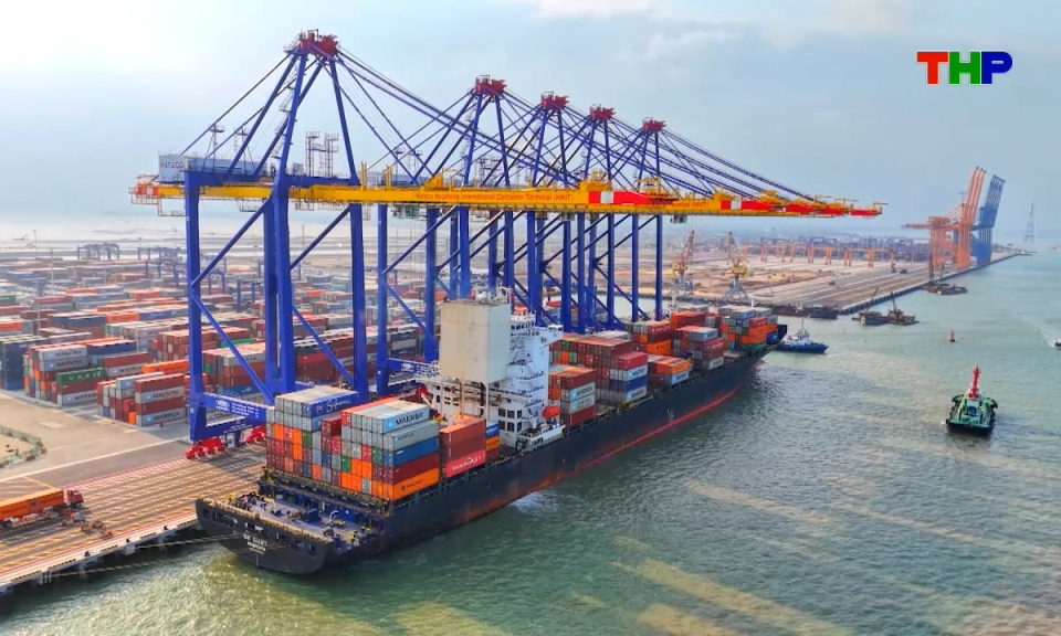Hải Ph&ograve;ng chuyển động v&agrave; kết nối: Hải Ph&ograve;ng đẩy mạnh hợp t&aacute;c quốc tế, đầu tư trọng điểm ph&aacute;t triển cảng biển hiện đại