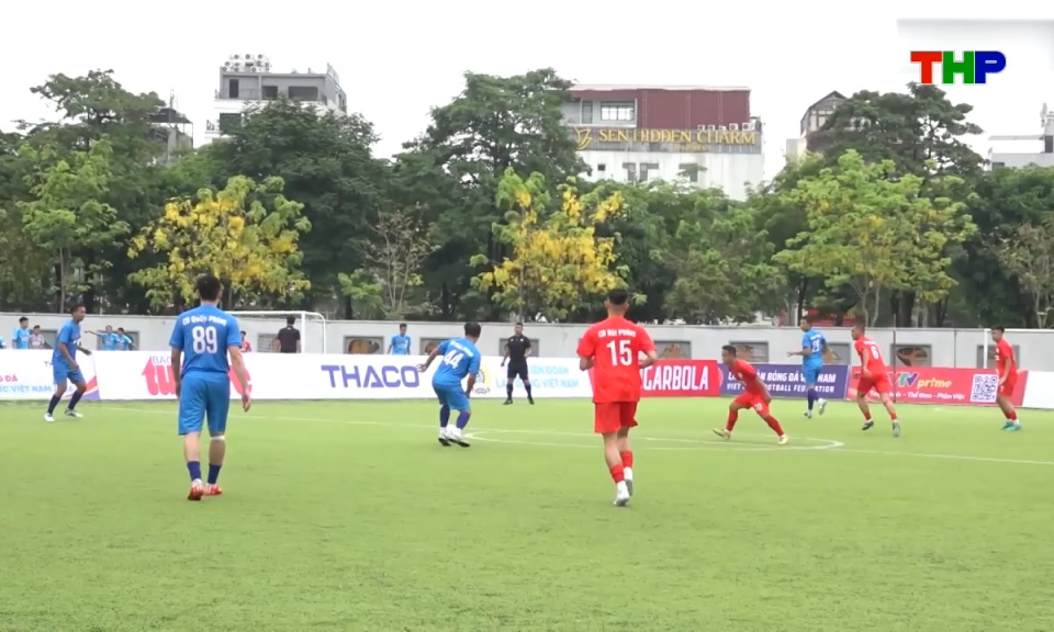 Cận cảnh: Đội b&oacute;ng C&ocirc;ng đo&agrave;n th&agrave;nh phố v&agrave; h&agrave;nh tr&igrave;nh đam m&ecirc;