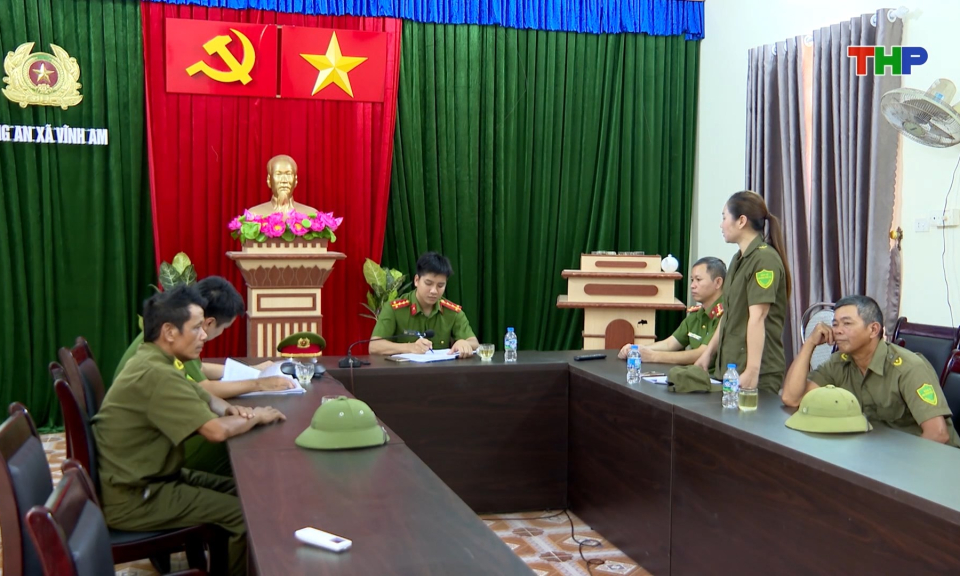 &ldquo;B&ocirc;ng hồng&rdquo; bảo vệ an ninh trật tự ở cơ sở