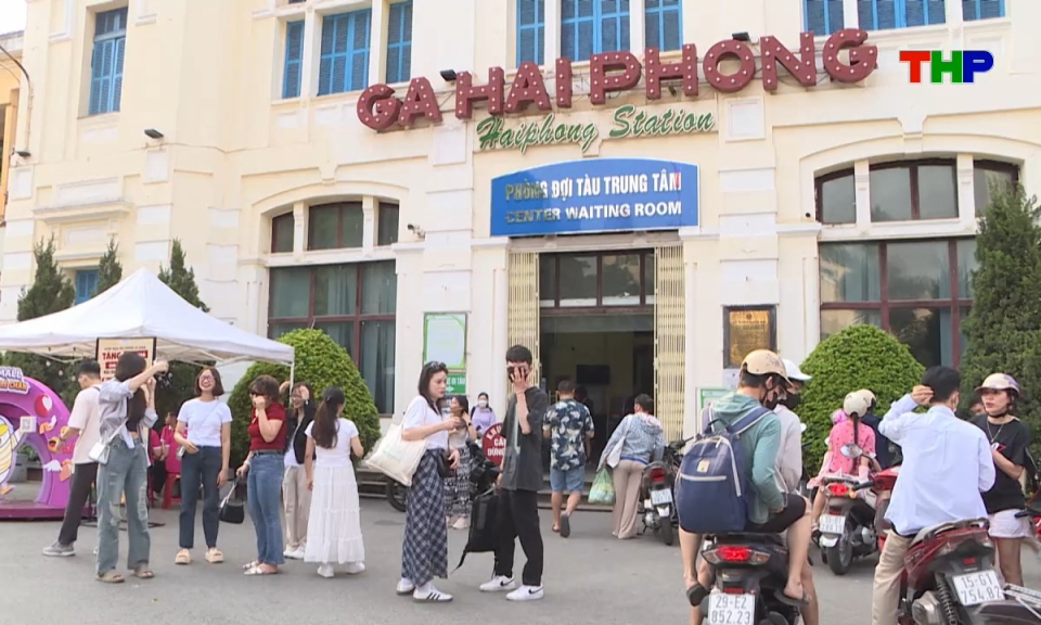 Hải Ph&ograve;ng những g&oacute;c nh&igrave;n: Khai th&aacute;c tiềm năng du lịch nội đ&ocirc;
