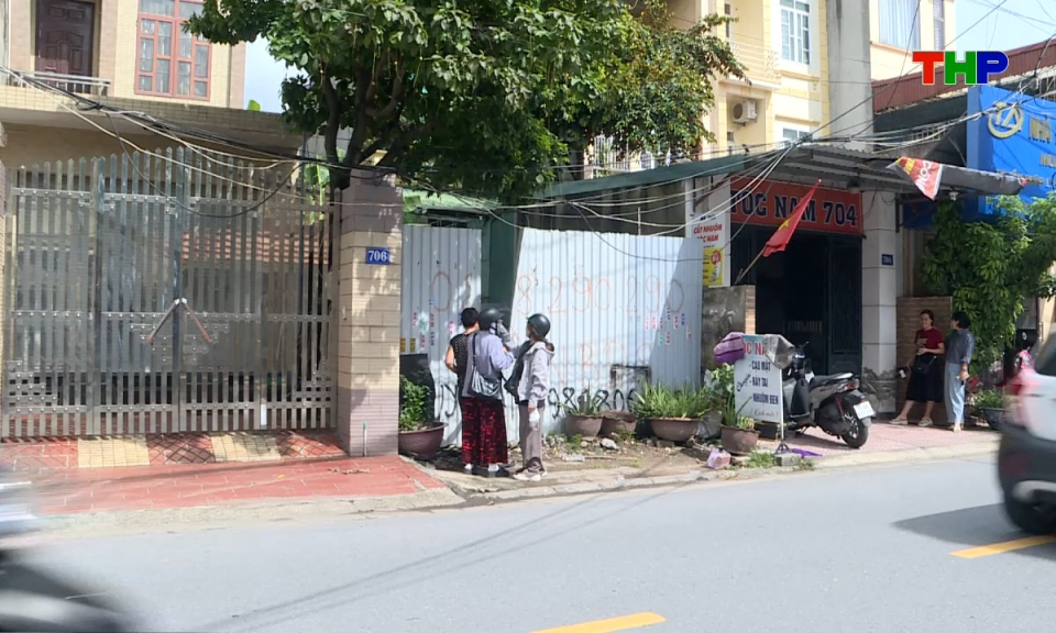 Hộp thư truyền h&igrave;nh: Giấy chứng nhận quyền sử dụng đất do người kh&aacute;c giữ: Xử l&yacute; thế n&agrave;o?