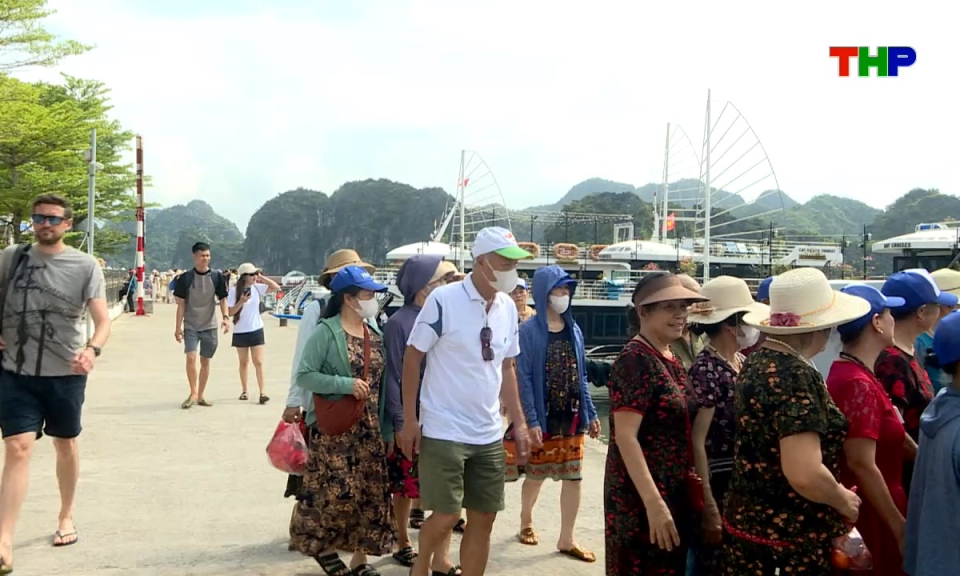 Ph&aacute;p luật v&agrave; cuộc sống: Kh&ocirc;ng để xảy ra khoảng trống trong c&ocirc;ng t&aacute;c quản l&yacute; người nước ngo&agrave;i