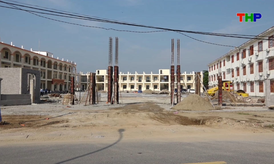 Triển khai c&aacute;c dự &aacute;n n&acirc;ng cấp, cải tạo trường học 