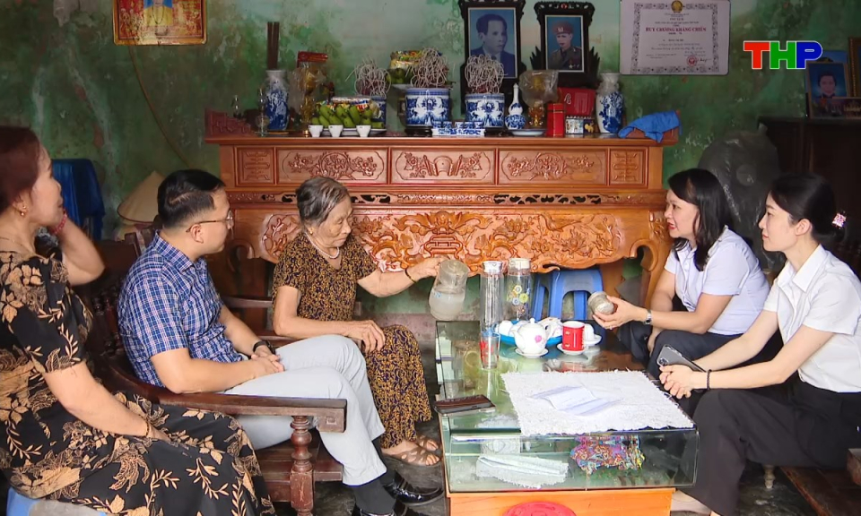 G&oacute;c nh&igrave;n nội ch&iacute;nh: Đưa t&ograve;a &aacute;n đến gần d&acirc;n