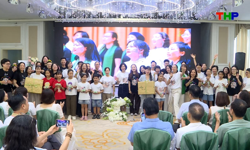 Ng&agrave;y nữa để y&ecirc;u thương: Kết nối những tấm l&ograve;ng