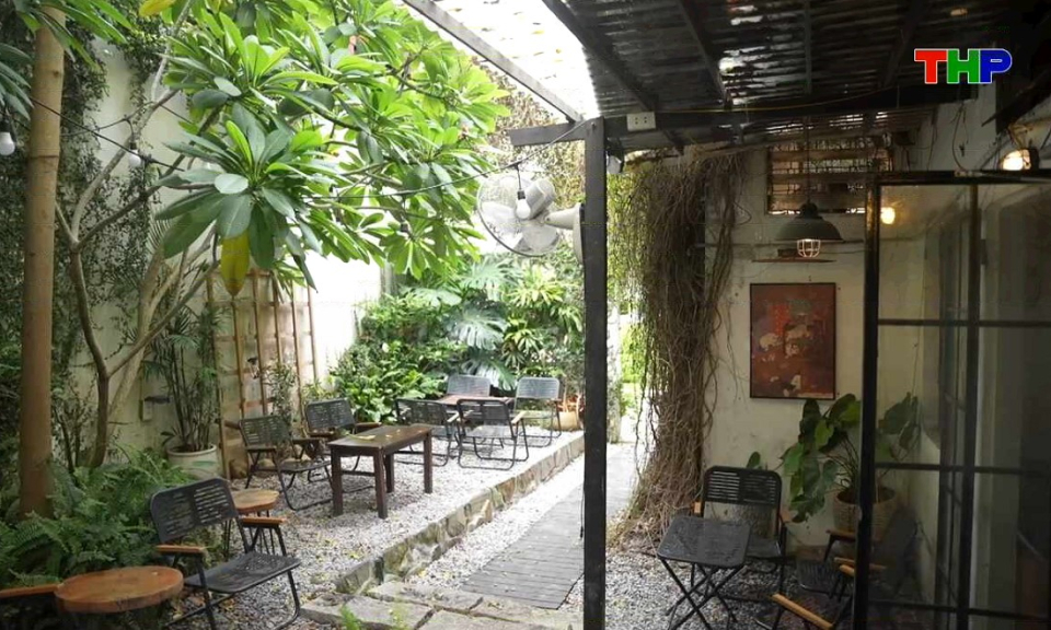 Chạm Hải Ph&ograve;ng: G&oacute;c nhỏ b&igrave;nh y&ecirc;n