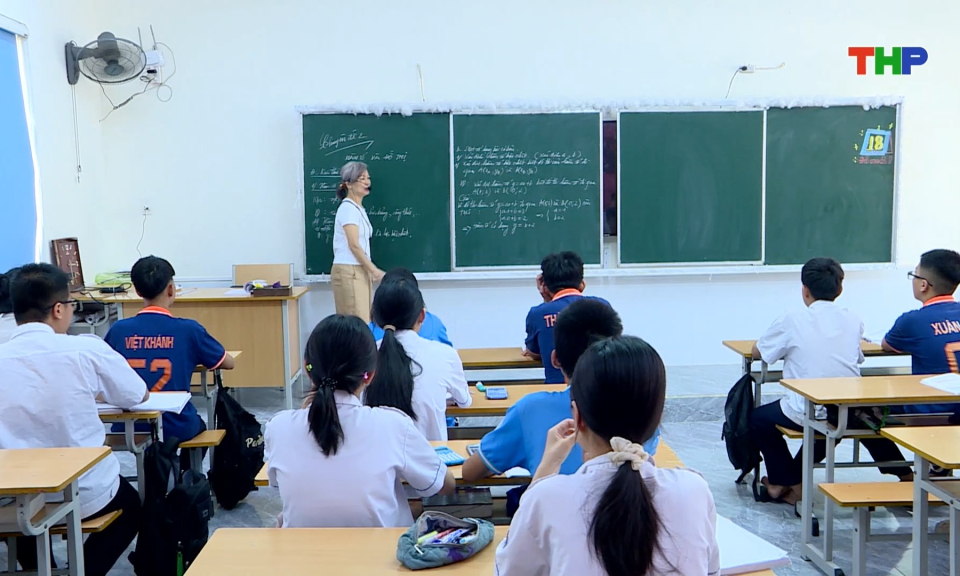 N&acirc;ng cao chất lượng dạy v&agrave; học tại địa phương
