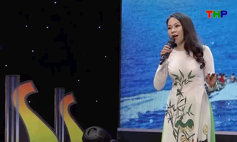 Ca nhạc: Sắt son một l&ograve;ng