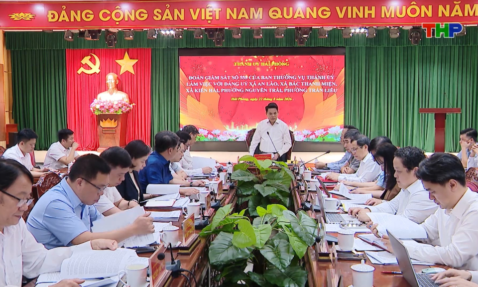 Gi&aacute;m s&aacute;t việc l&atilde;nh đạo, chỉ đạo thực hiện Nghị quyết số 11 của Ban Chấp h&agrave;nh Đảng bộ th&agrave;nh phố