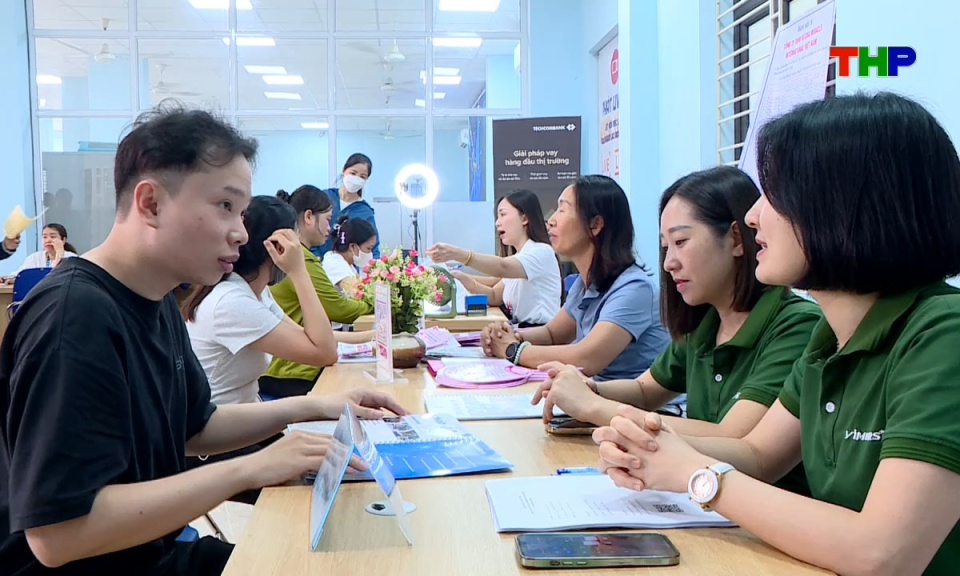 Lao động v&agrave; c&ocirc;ng đo&agrave;n: Số h&oacute;a kết nối thị trường lao động