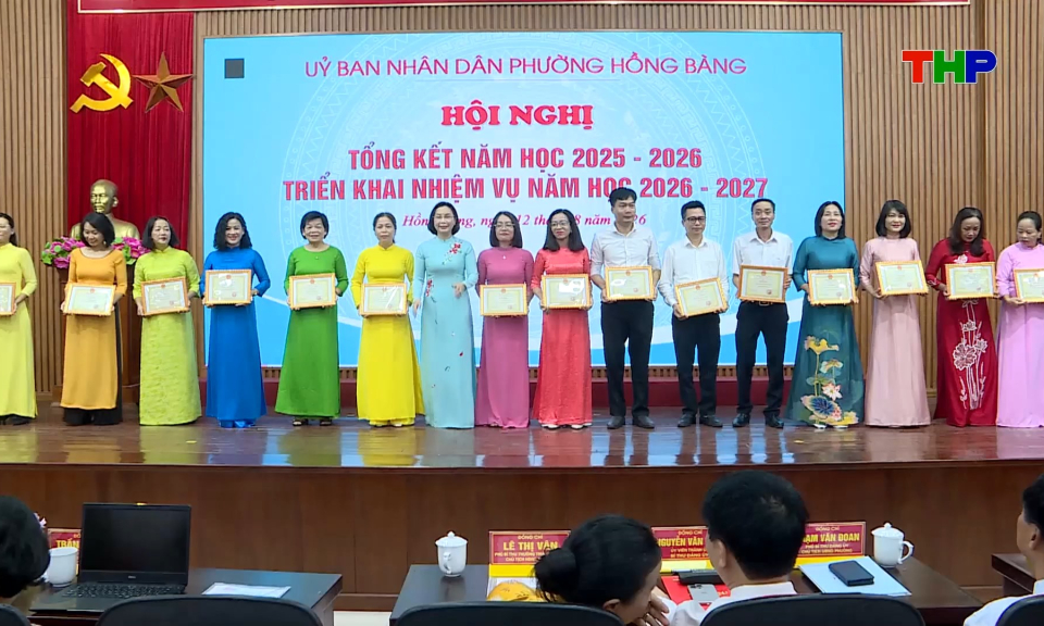 Phấn đấu giữ vững th&agrave;nh t&iacute;ch gi&aacute;o dục trong năm học mới