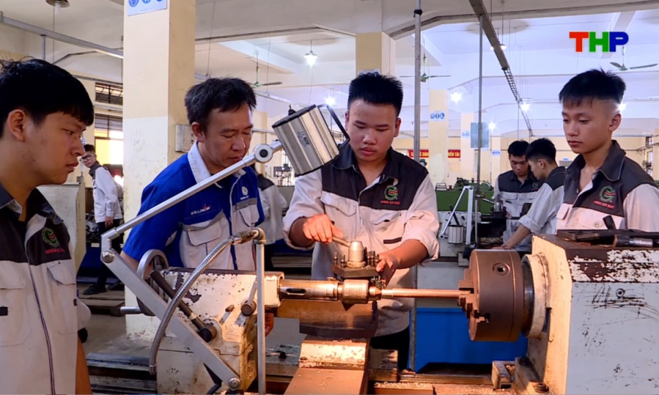 Bản tin thời sự s&aacute;ng (25/08/2026)