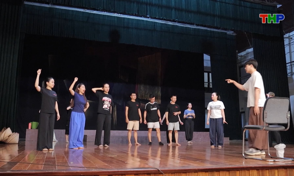 Sẵn s&agrave;ng cho Chương tr&igrave;nh nghệ thuật &ldquo;Dưới &aacute;nh sao độc lập&rdquo; 
