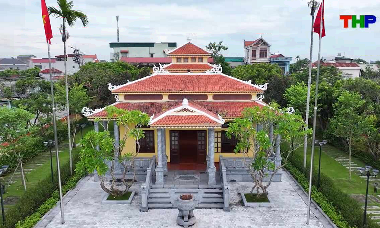 H&agrave;nh tr&igrave;nh đỏ: Nh&agrave; tưởng niệm B&aacute;c Hồ ở &Aacute;i Quốc