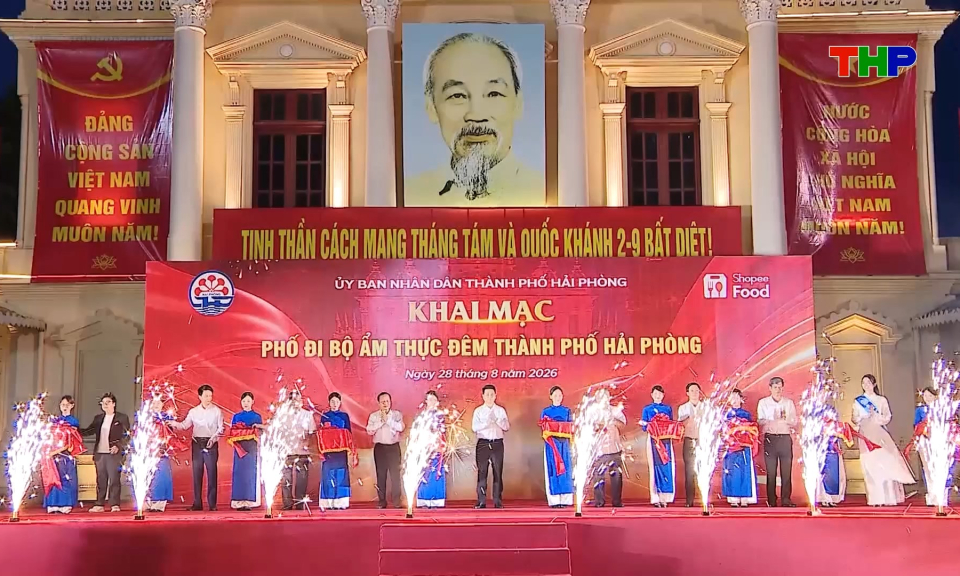 Khai mạc phố đi bộ ẩm thực đ&ecirc;m th&agrave;nh phố
