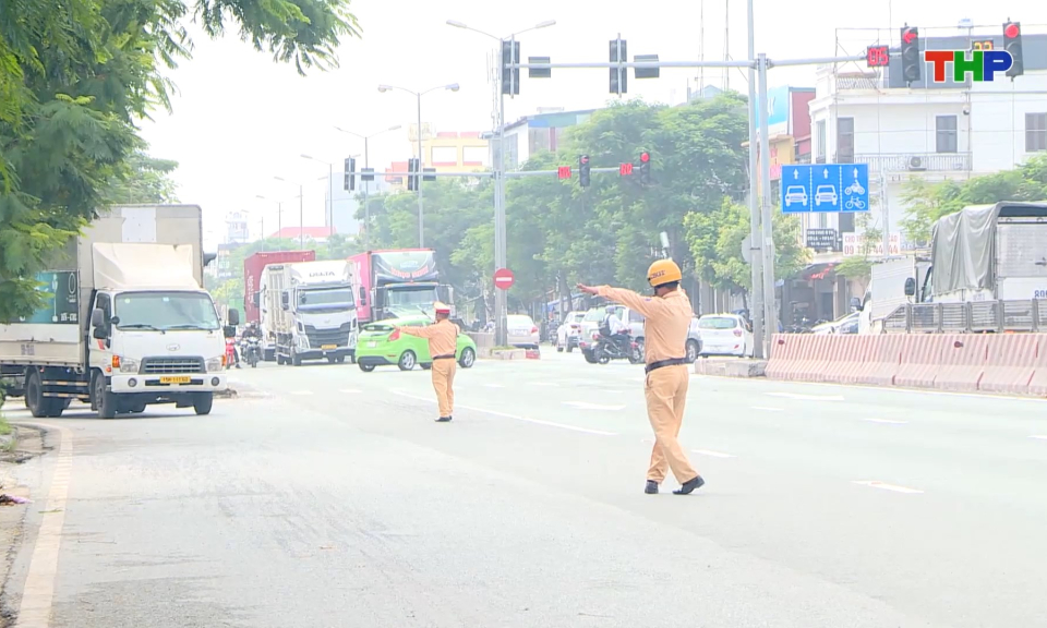 Tổng kiểm so&aacute;t phương tiện kinh doanh vận tải