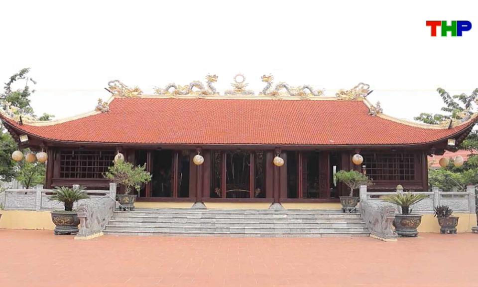 Chạm Hải Ph&ograve;ng: Đ&igrave;nh Kim Sơn