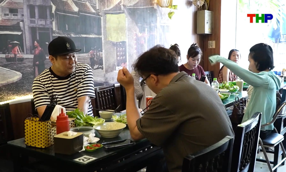 Foodtour Hải Ph&ograve;ng thu h&uacute;t du kh&aacute;ch
