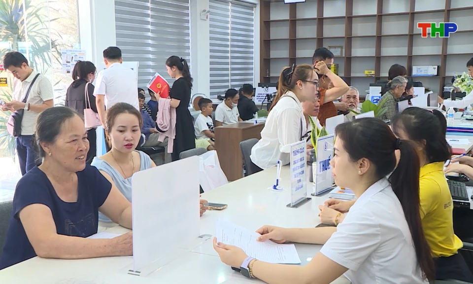 Nhận lương hưu, trợ cấp qua VNeID từ 28/9