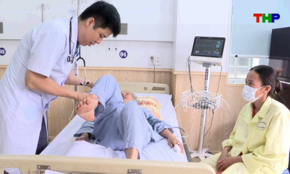 Y học 360: Ph&ograve;ng v&agrave; cấp cứu kịp thời bệnh nh&acirc;n đột quỵ