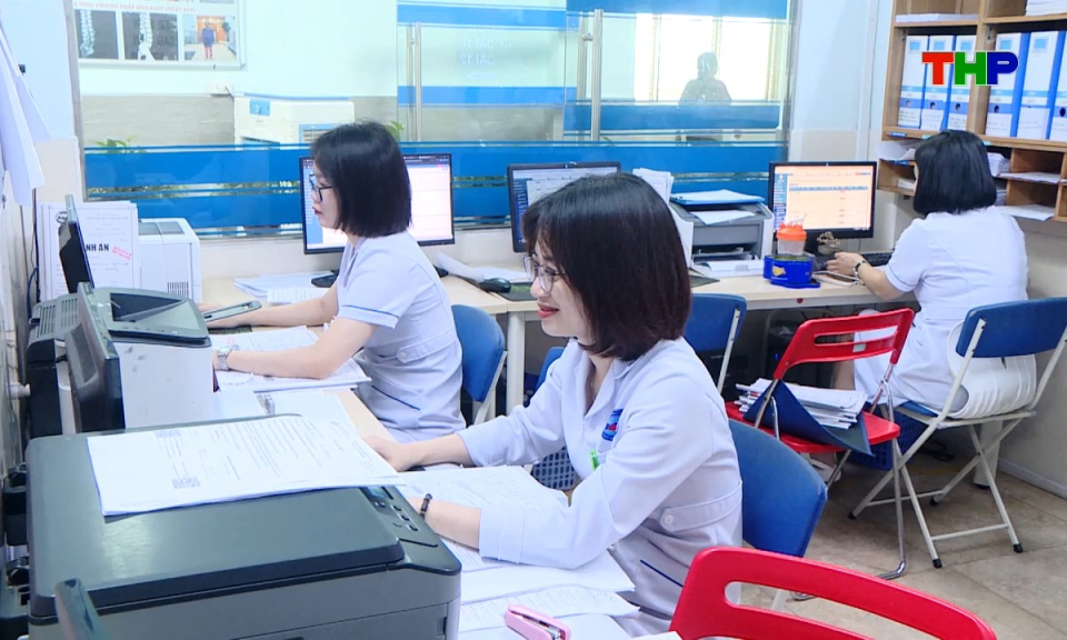 V&igrave; cộng đồng: Bảo hiểm y tế học sinh - sinh vi&ecirc;n: An t&acirc;m học tập, vững bước tương lai