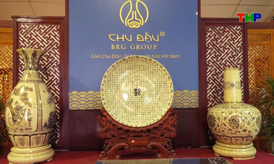 &Acirc;m vang miền cửa biển: Độc đ&aacute;o hoa văn gốm Chu Đậu